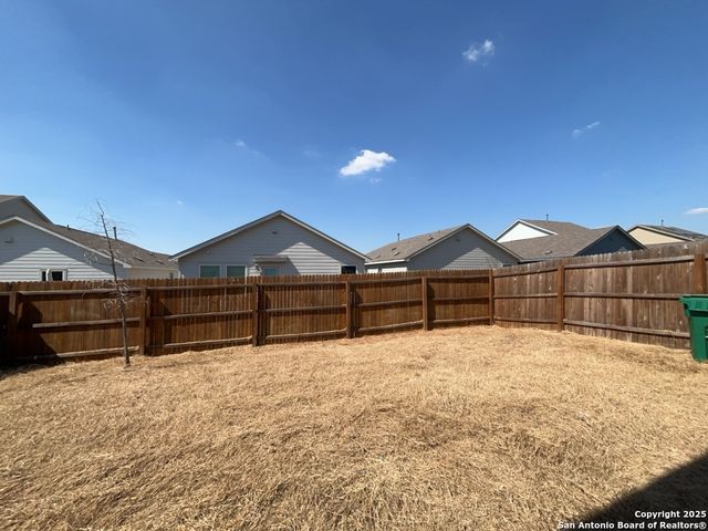 2819 Stigler Dr, Converse, TX 78109