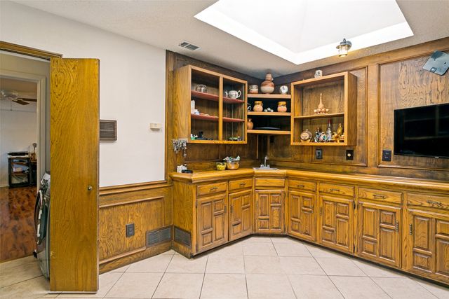 1032 Cherrywood Lane, Carrollton, TX 75006