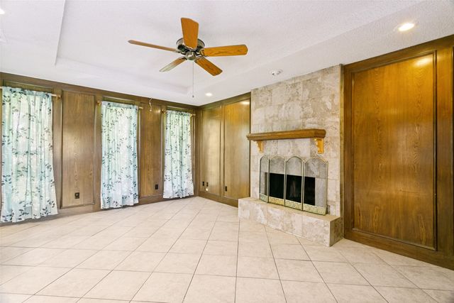 1032 Cherrywood Lane, Carrollton, TX 75006