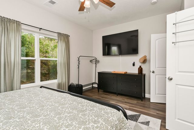3003 N Vineyards Terrace 3, Branson, MO 65616