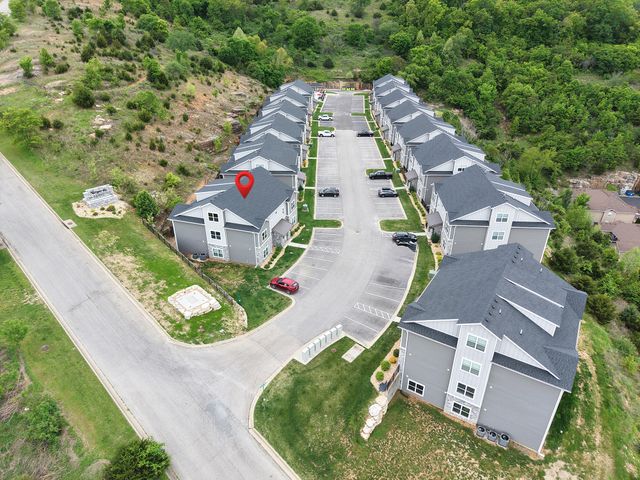 3003 N Vineyards Terrace 3, Branson, MO 65616