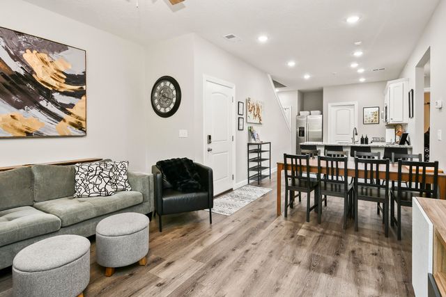 3003 N Vineyards Terrace 3, Branson, MO 65616