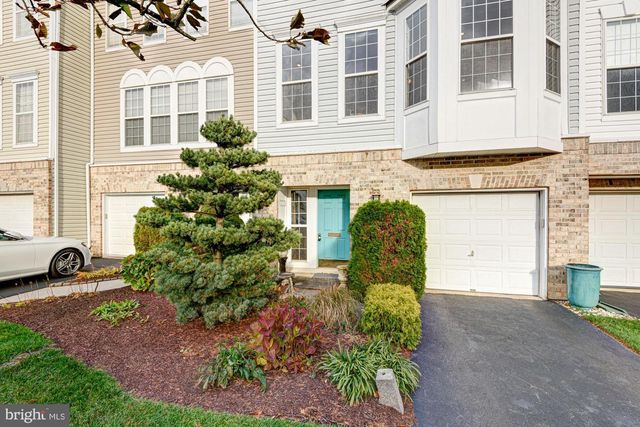 327 ROCKMEADE DR, Wilmington, DE 19810