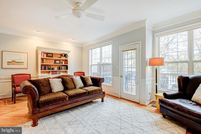 327 ROCKMEADE DR, Wilmington, DE 19810