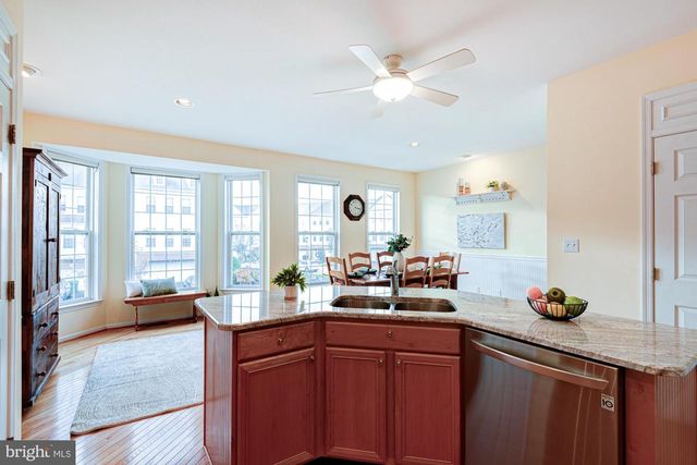 327 ROCKMEADE DR, Wilmington, DE 19810