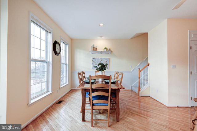 327 ROCKMEADE DR, Wilmington, DE 19810