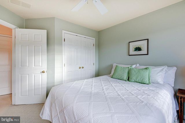 327 ROCKMEADE DR, Wilmington, DE 19810