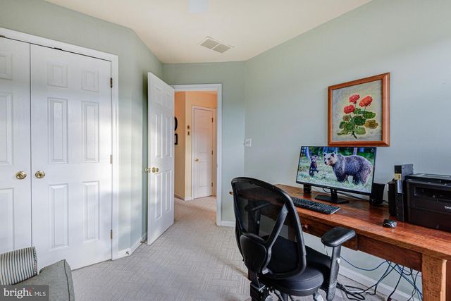 327 ROCKMEADE DR, Wilmington, DE 19810