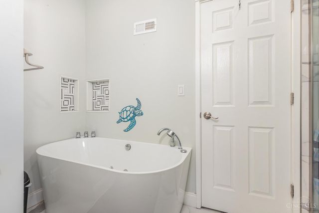 2473 Wahl Terrace, Cincinnati, OH 45211