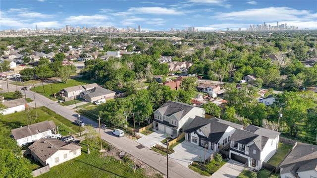 4019 Stassen Street A, Houston, TX 77051