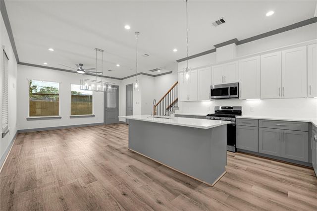 4019 Stassen Street A, Houston, TX 77051