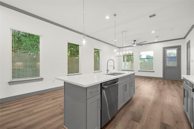 4019 Stassen Street A, Houston, TX 77051