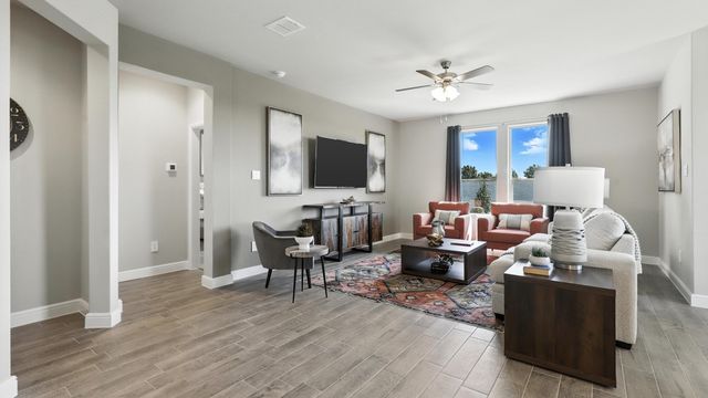 1909 CHEROKEE Lane, Cleburne, TX 76033