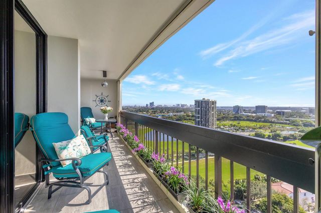 2000 Presidential Way Ph5, West Palm Beach, FL 33401