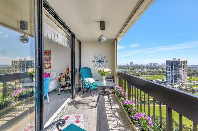 2000 Presidential Way Ph5, West Palm Beach, FL 33401