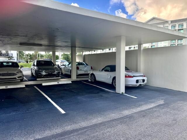 2000 Presidential Way Ph5, West Palm Beach, FL 33401