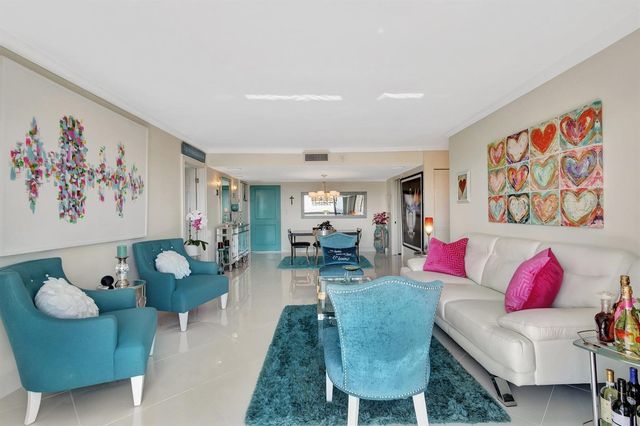 2000 Presidential Way Ph5, West Palm Beach, FL 33401