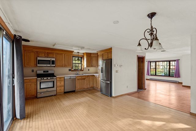 195 Falmouth Rd 19F, Mashpee, MA 02649