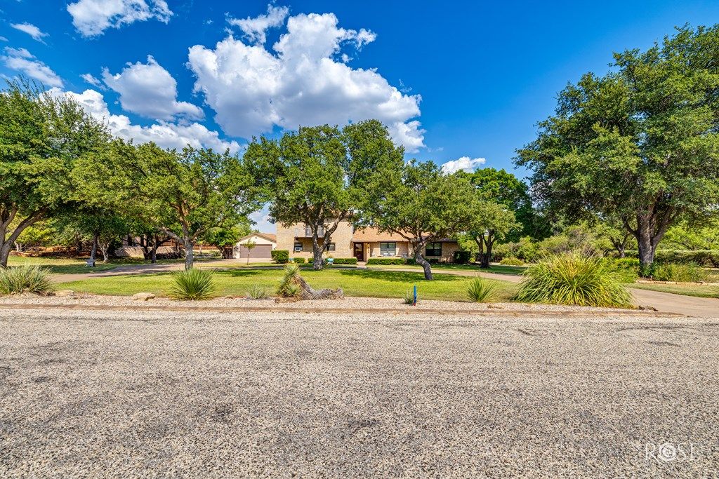 Image 7 of property listing at 258 Loch Ness Rd, San Angelo, TX 76901