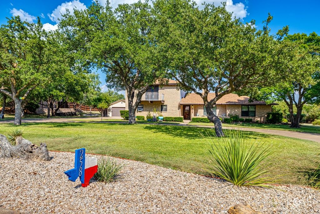 Image 8 of property listing at 258 Loch Ness Rd, San Angelo, TX 76901