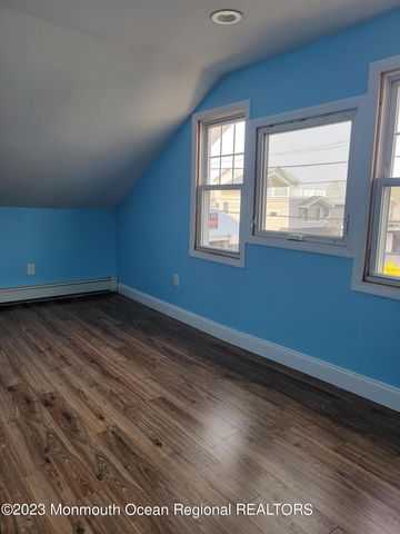 16 Cornwall Street, Highlands, NJ 07732