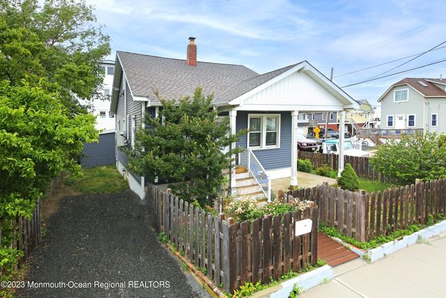 16 Cornwall Street, Highlands, NJ 07732