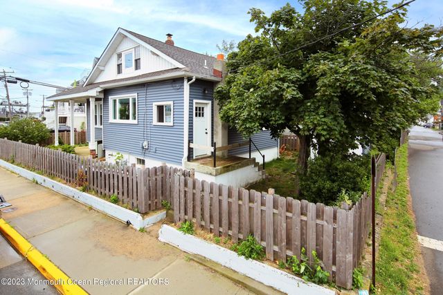 16 Cornwall Street, Highlands, NJ 07732