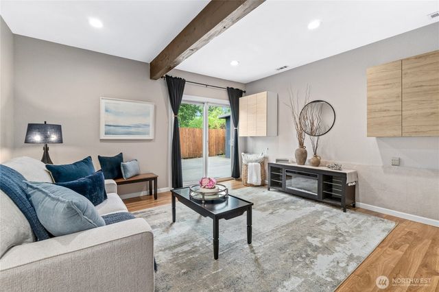 4001 176th Street SW, Lynnwood, WA 98037