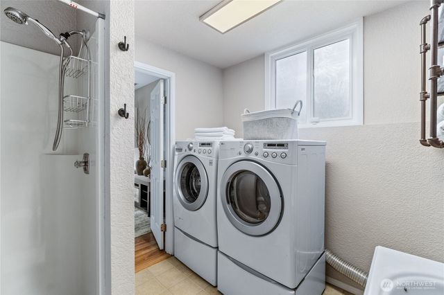 4001 176th Street SW, Lynnwood, WA 98037