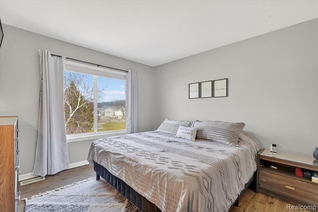 1035 Parkview Street, Fenton, MI 48430