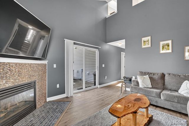 1035 Parkview Street, Fenton, MI 48430