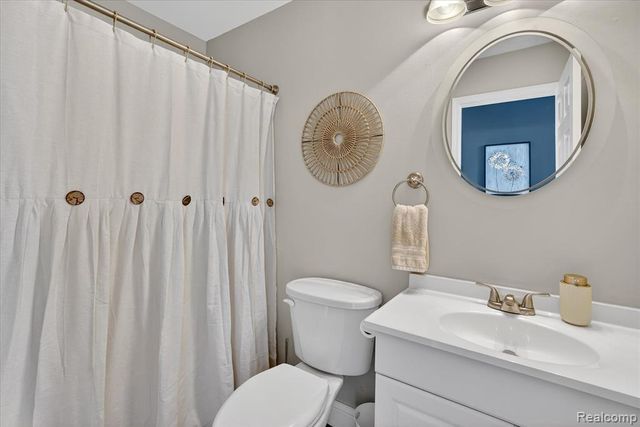 1035 Parkview Street, Fenton, MI 48430