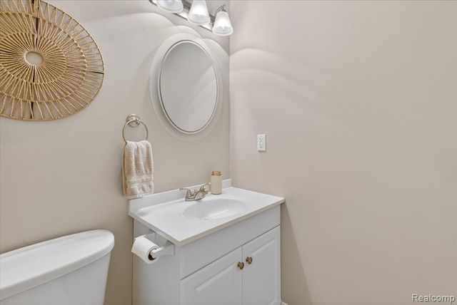 1035 Parkview Street, Fenton, MI 48430