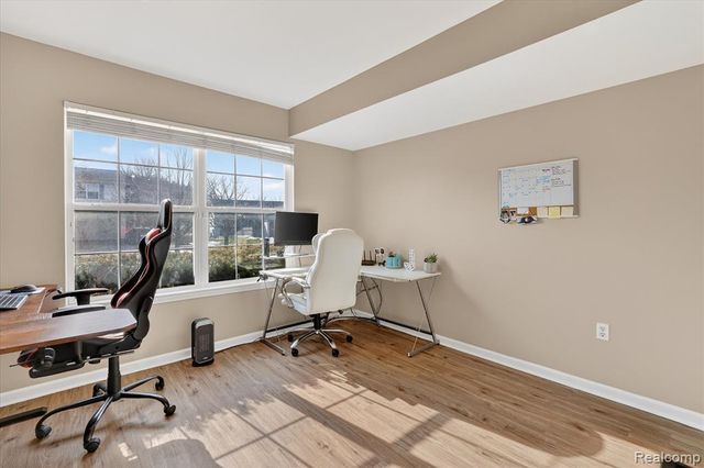 1035 Parkview Street, Fenton, MI 48430