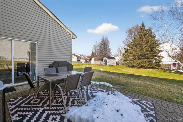 1035 Parkview Street, Fenton, MI 48430