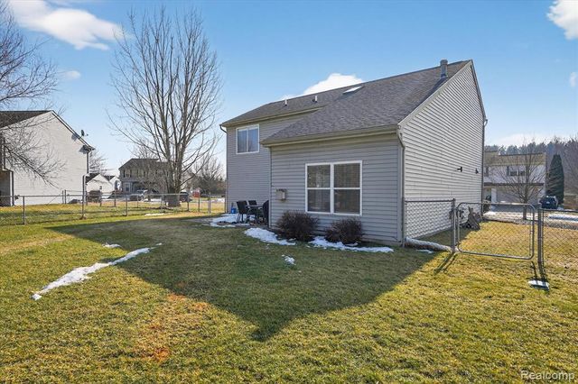 1035 Parkview Street, Fenton, MI 48430