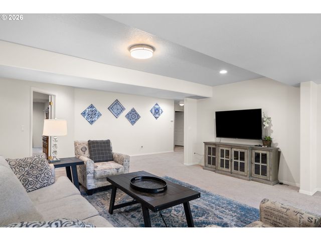 1421 Se 35TH Ave, Hillsboro, OR 97123