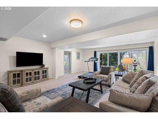 1421 Se 35TH Ave, Hillsboro, OR 97123
