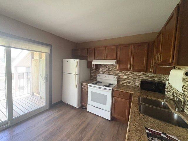 183 N Waters Edge Drive W 301, Glendale Heights, IL 60139