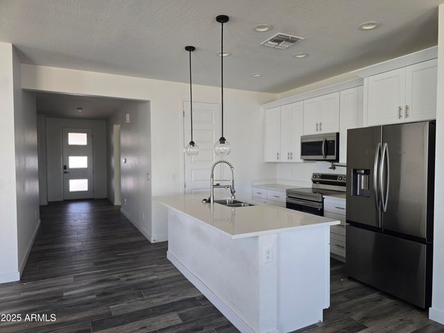 3730 N COCOPA Drive, Eloy, AZ 85131