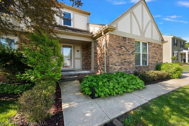 44831 Huntington Drive, Novi, MI 48375