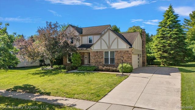 44831 Huntington Drive, Novi, MI 48375