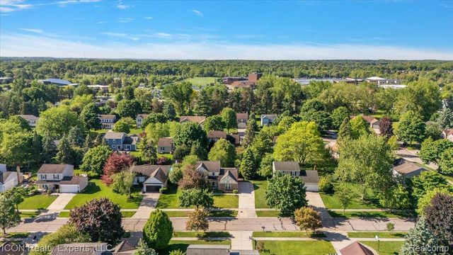 44831 Huntington Drive, Novi, MI 48375