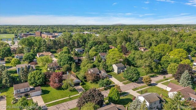 44831 Huntington Drive, Novi, MI 48375