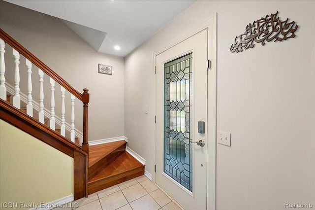 44831 Huntington Drive, Novi, MI 48375