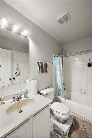 44831 Huntington Drive, Novi, MI 48375