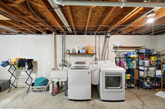 44831 Huntington Drive, Novi, MI 48375