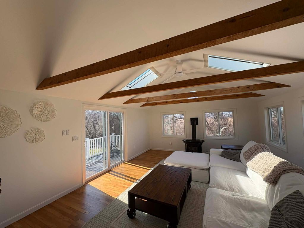17 Bradford Ave, Scituate, MA 02066