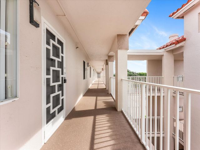 14111 Royal Vista Drive 405, Delray Beach, FL 33484