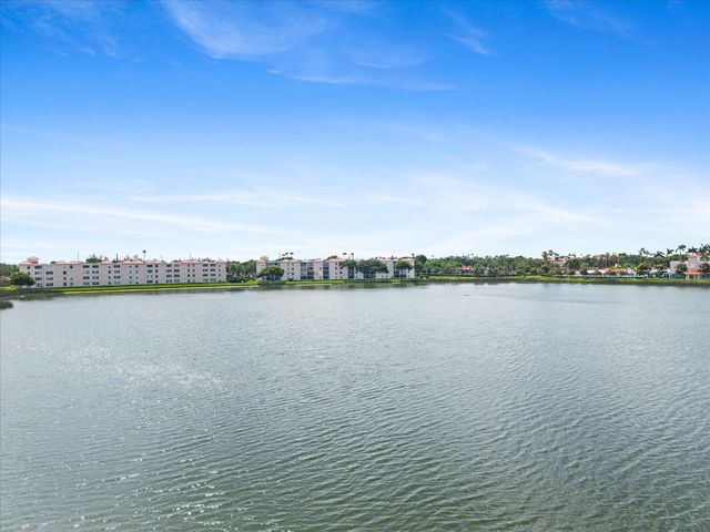 14111 Royal Vista Drive 405, Delray Beach, FL 33484